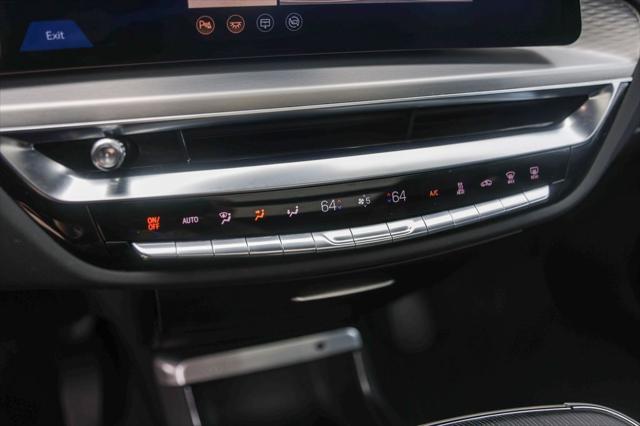 2025 Cadillac iQ Luxury 3 RWD