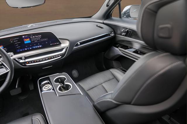2025 Cadillac iQ Luxury 3 RWD
