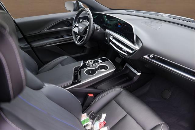 2025 Cadillac iQ Luxury 3 RWD