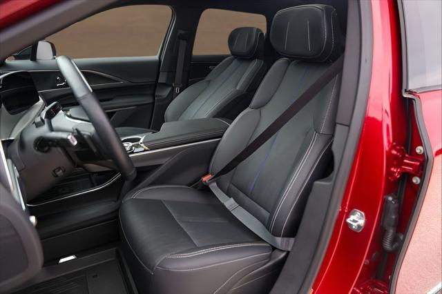 2025 Cadillac iQ Luxury 3 RWD