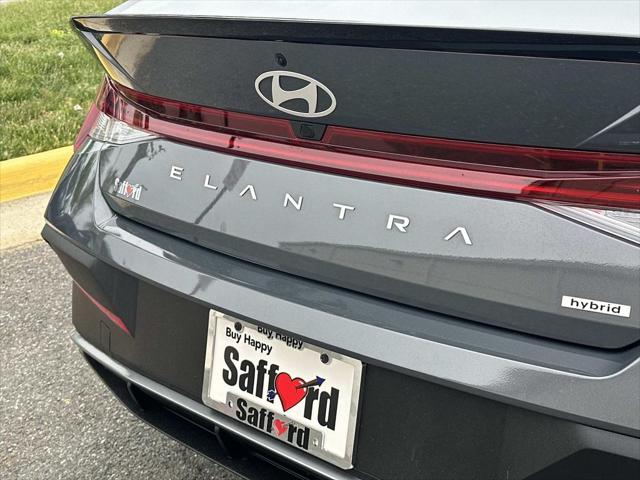 2025 Hyundai Elantra Hybrid SEL Sport