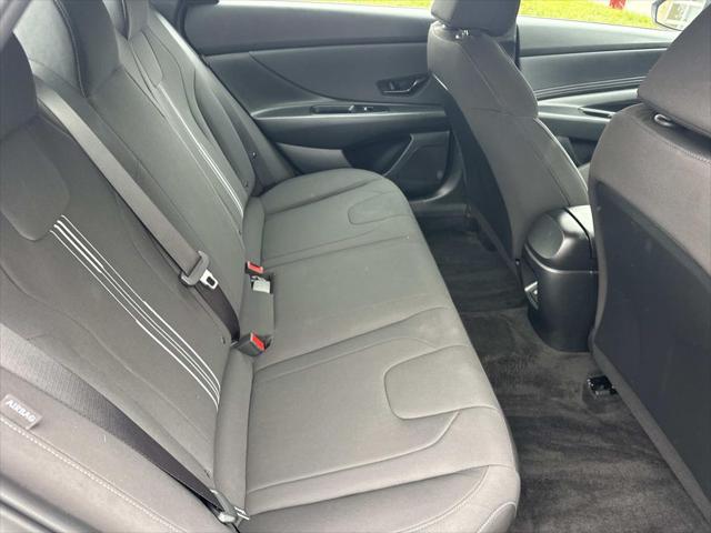 2025 Hyundai Elantra Hybrid SEL Sport