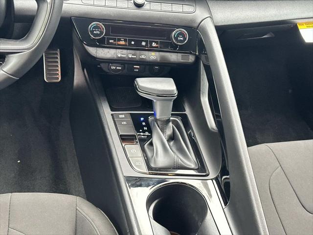 2025 Hyundai Elantra Hybrid SEL Sport