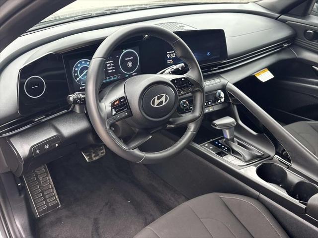 2025 Hyundai Elantra Hybrid SEL Sport