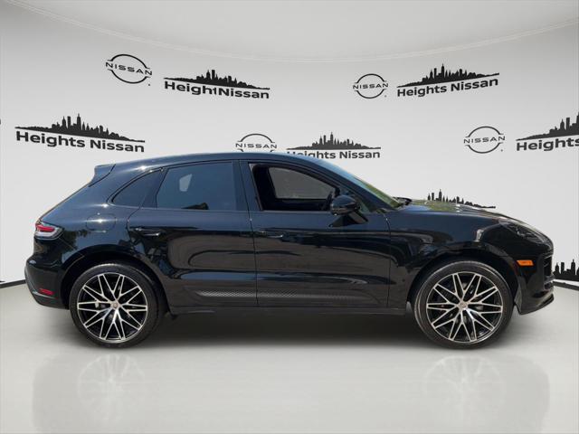 2023 Porsche Macan T