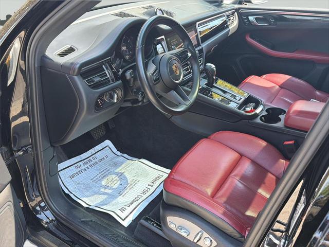 2023 Porsche Macan T