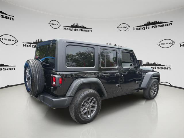 2025 Jeep Wrangler 4-Door Summit 4x4