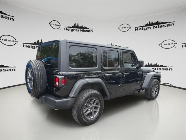 2025 Jeep Wrangler 4-Door Summit 4x4