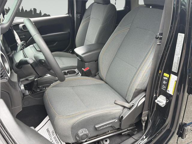 2025 Jeep Wrangler 4-Door Summit 4x4