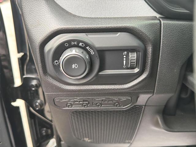 2025 Jeep Wrangler 4-Door Summit 4x4