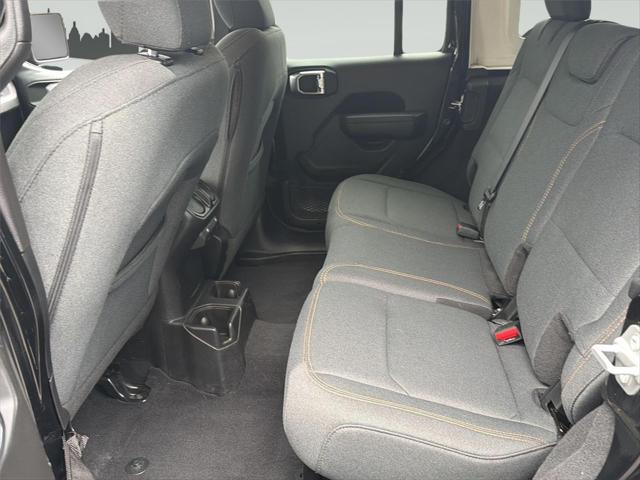 2025 Jeep Wrangler 4-Door Summit 4x4