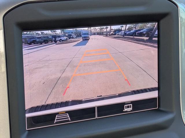 2024 Chevrolet Silverado 2500HD 4WD Double Cab Standard Bed Custom