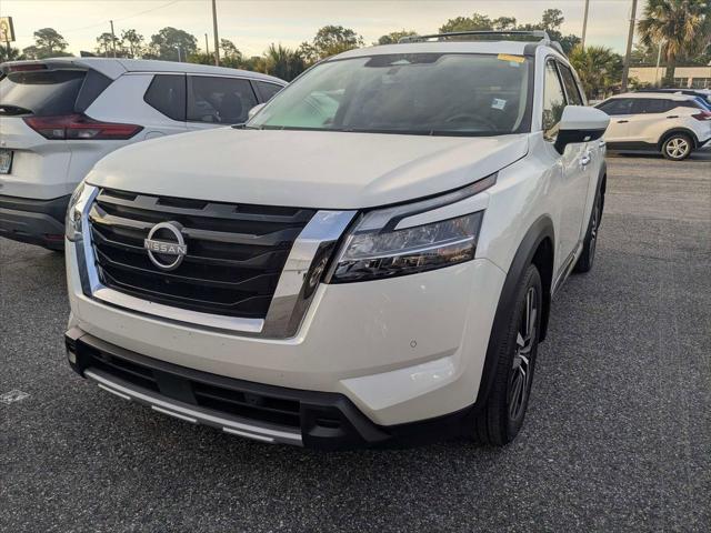 2024 Nissan Pathfinder Platinum FWD