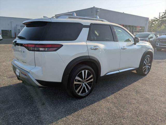 2024 Nissan Pathfinder Platinum FWD