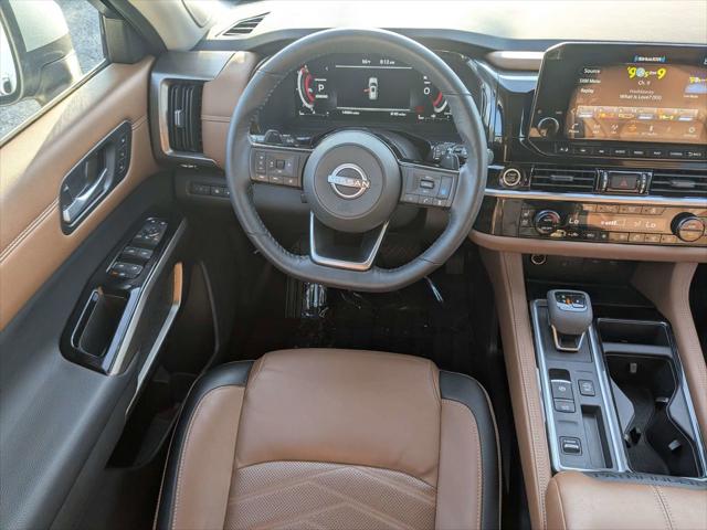 2024 Nissan Pathfinder Platinum FWD