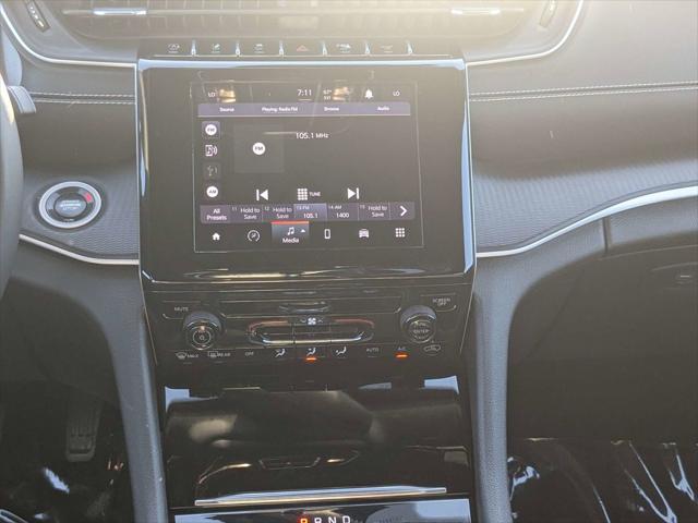 2024 Jeep Grand Cherokee L Laredo 4x2