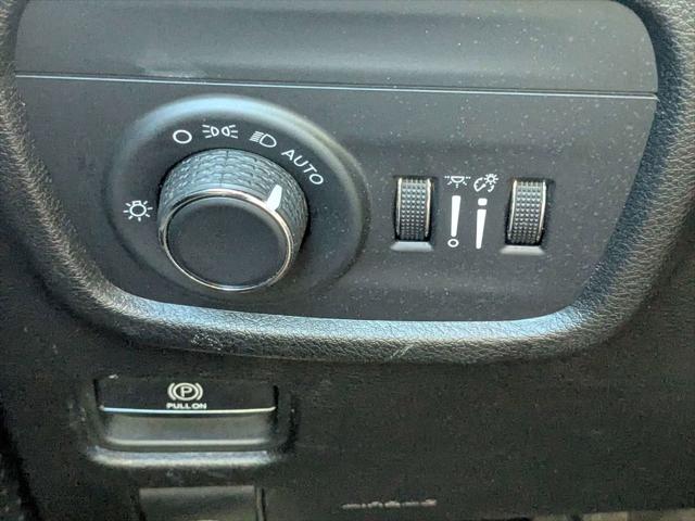 2024 Jeep Grand Cherokee L Laredo 4x2