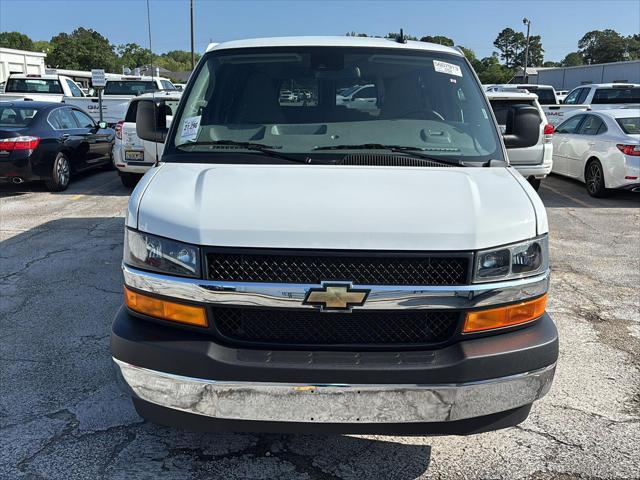 2025 Chevrolet Express Passenger RWD 3500 Extended Wheelbase LT