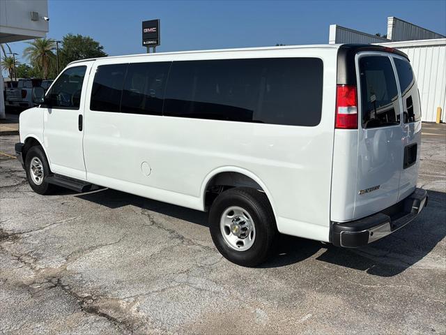 2025 Chevrolet Express Passenger RWD 3500 Extended Wheelbase LT