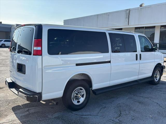 2025 Chevrolet Express Passenger RWD 3500 Extended Wheelbase LT