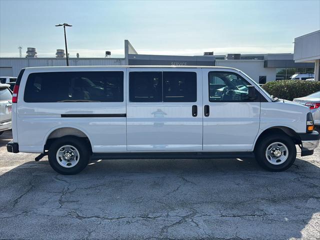 2025 Chevrolet Express Passenger RWD 3500 Extended Wheelbase LT
