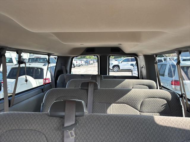 2025 Chevrolet Express Passenger RWD 3500 Extended Wheelbase LT