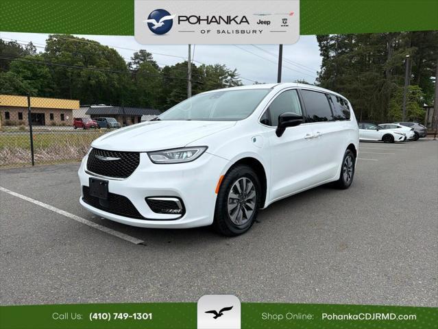 2024 Chrysler Pacifica Hybrid Select 2024 Chrysler Pacifica Hybrid Select