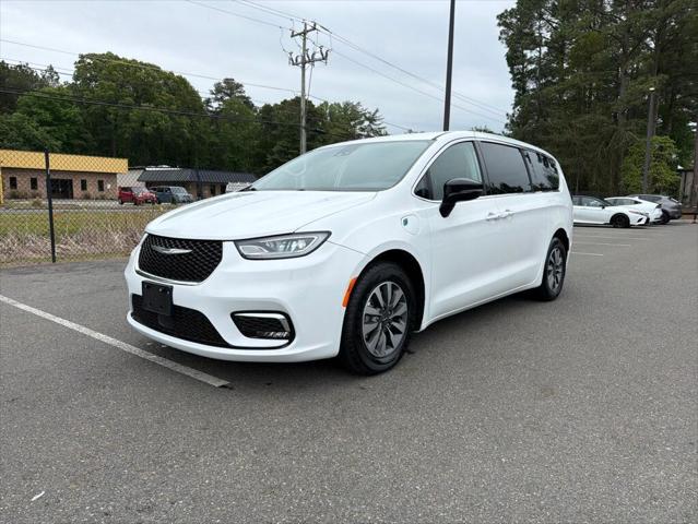 2024 Chrysler Pacifica Hybrid Select 2024 Chrysler Pacifica Hybrid Select