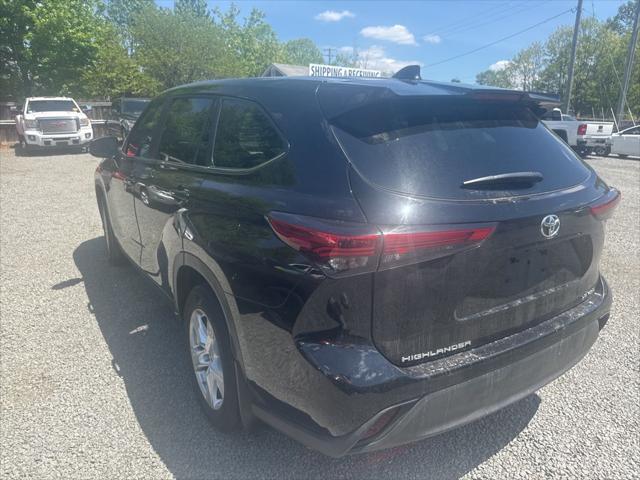 2023 Toyota Highlander LE