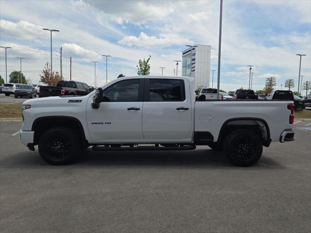 2024 Chevrolet Silverado 3500HD 4WD Crew Cab Standard Bed LT