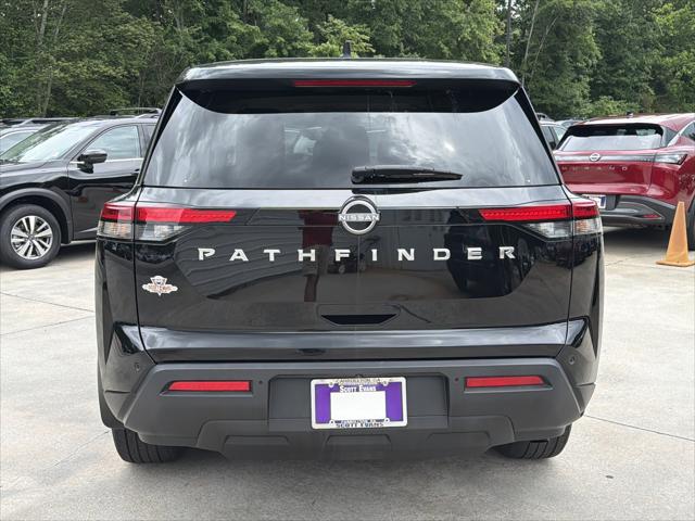 2025 Nissan Pathfinder S FWD