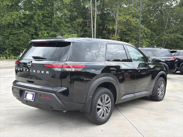 2025 Nissan Pathfinder S FWD