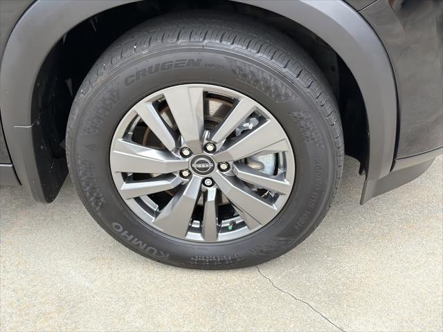 2025 Nissan Pathfinder S FWD