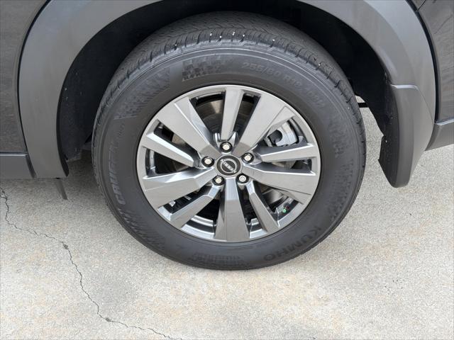 2025 Nissan Pathfinder S FWD