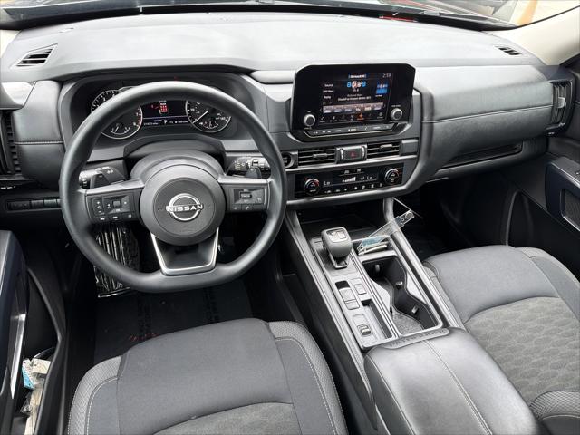 2025 Nissan Pathfinder S FWD