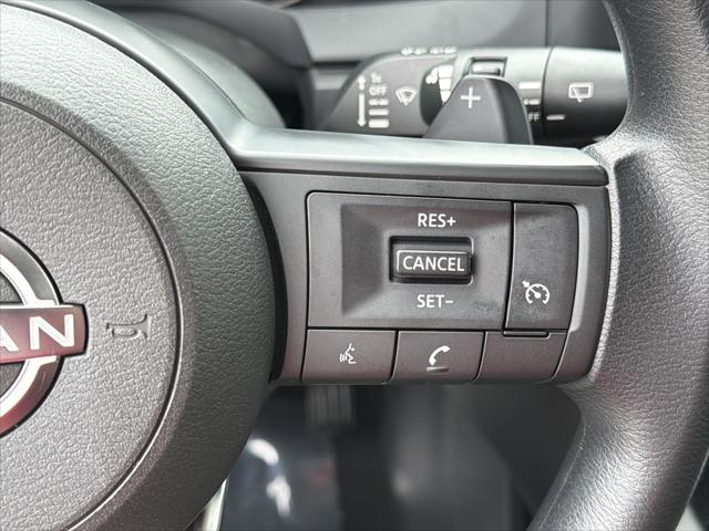 2025 Nissan Pathfinder S FWD