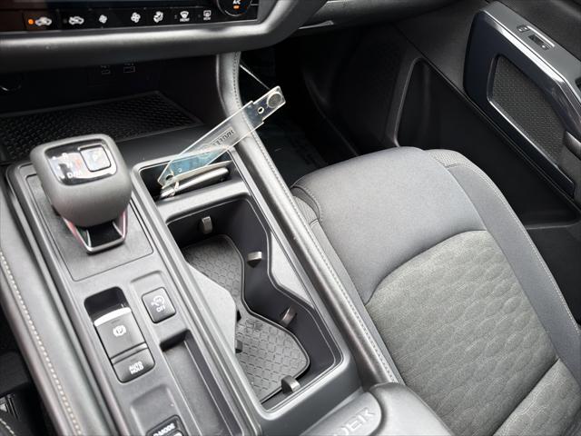 2025 Nissan Pathfinder S FWD