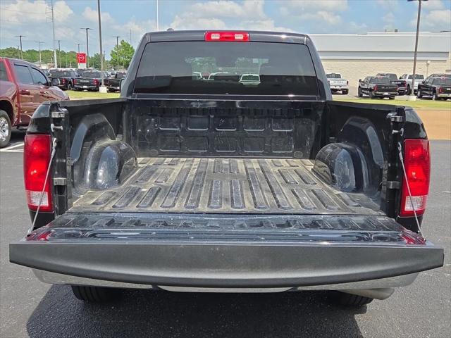 2024 Ram 1500 Classic SLT Quad Cab 4x4 64 Box