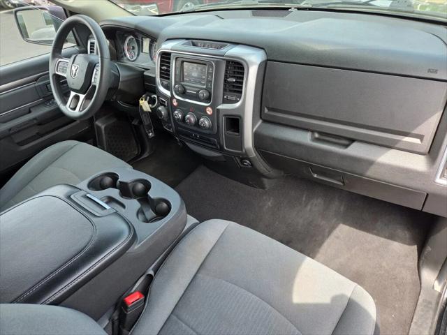 2024 Ram 1500 Classic SLT Quad Cab 4x4 64 Box
