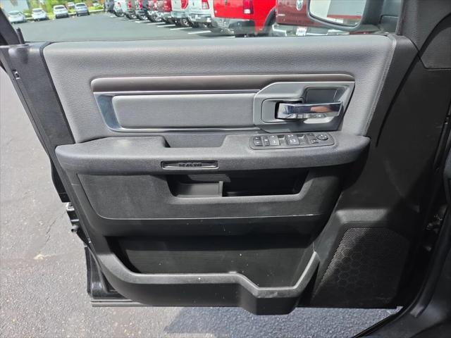 2024 Ram 1500 Classic SLT Quad Cab 4x4 64 Box