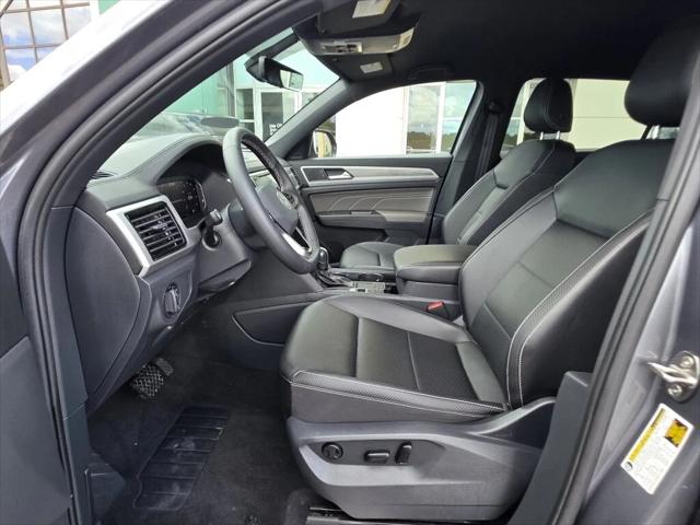 2023 Volkswagen Atlas Cross Sport 2.0T SE w/Technology