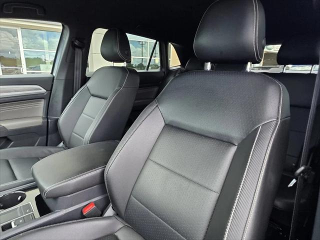 2023 Volkswagen Atlas Cross Sport 2.0T SE w/Technology