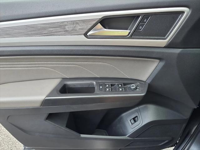 2023 Volkswagen Atlas Cross Sport 2.0T SE w/Technology