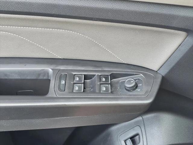 2023 Volkswagen Atlas Cross Sport 2.0T SE w/Technology