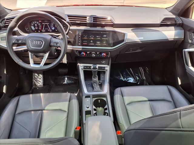2025 Audi Q3 Premium 45 TFSI S line quattro Tiptronic