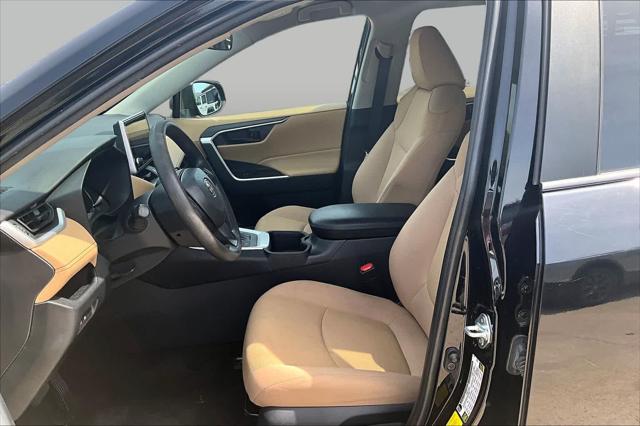 2023 Toyota RAV4 Hybrid LE