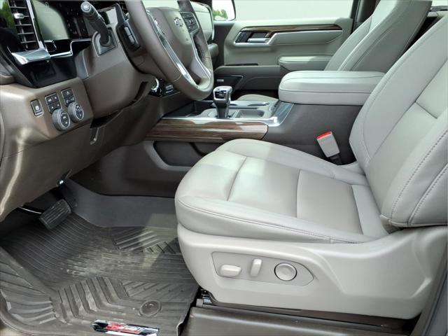2026 Chevrolet Silverado 1500 4WD Crew Cab Short Bed LT Trail Boss