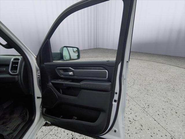 2023 Ram 1500 Big Horn Crew Cab 4x4 5'7" Box