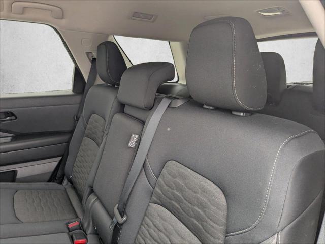 2025 Nissan Pathfinder SV FWD