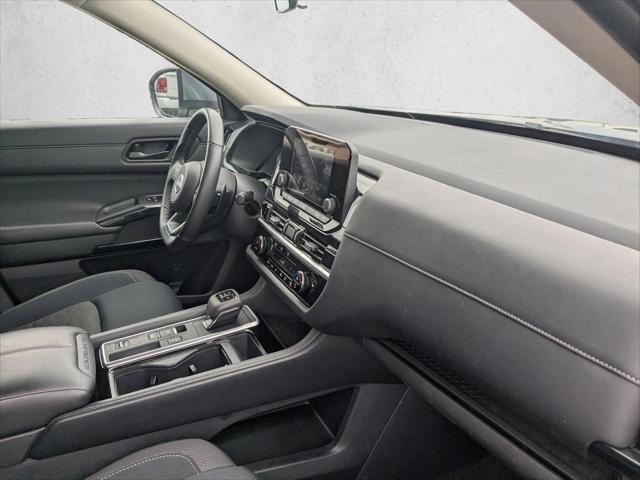 2025 Nissan Pathfinder SV FWD